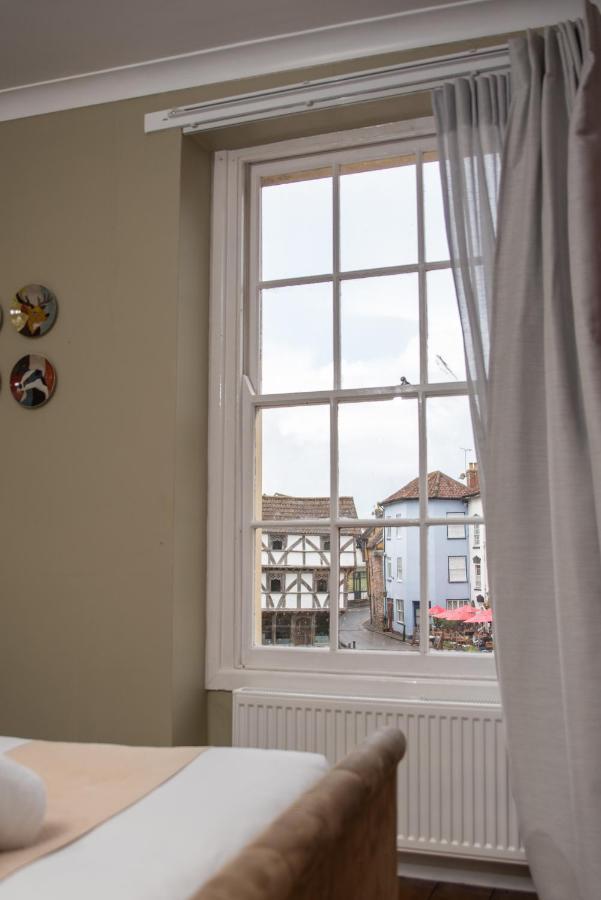 The Oak House Hotell Axbridge Exteriör bild A window in the UK