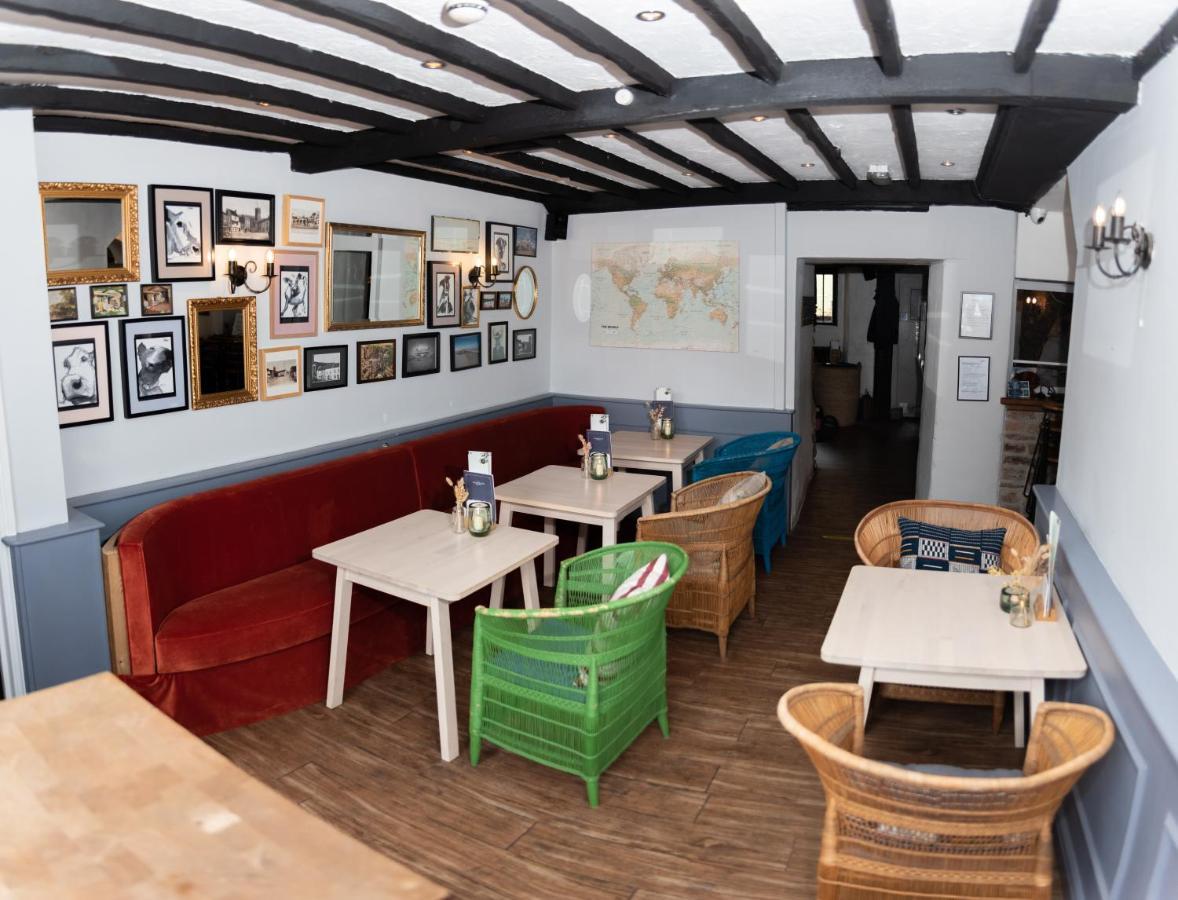The Oak House Hotell Axbridge Exteriör bild The interior of the restaurant